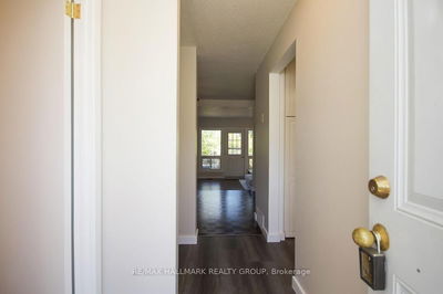 Unit D — 3 Spring Grove Lane, Barrhaven - Pheasant Run image-0-2