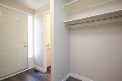 Unit D — 3 Spring Grove Lane, Barrhaven - Pheasant Run image-0-3