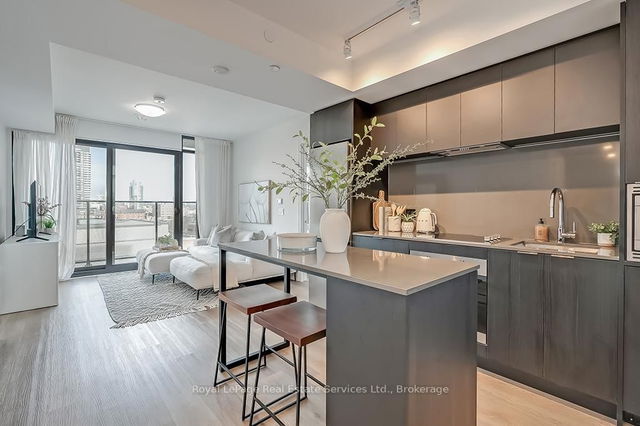 912 - 1 Jarvis Street
