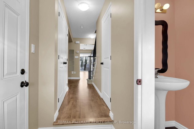 2649 Half Moon Bay Rd, Nepean, ON | Condos.ca