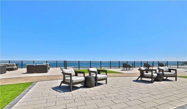 114 - 35 Southshore Crescent