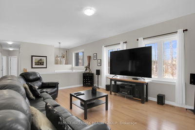 172 Wilbert Cox Dr, Carp - Huntley Ward (South East) image-0-4