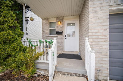 179 HENHOEFFER Cres, Kitchener -  image-0-2