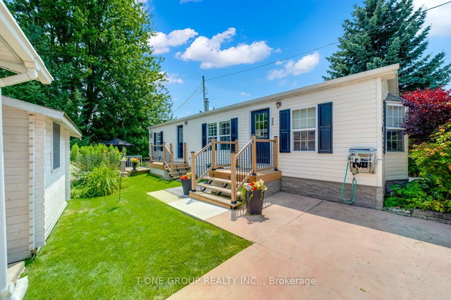 6 Golden Pond Road