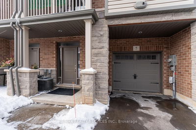 7 RIDGESIDE Lane, Hamilton - Waterdown image-0-3