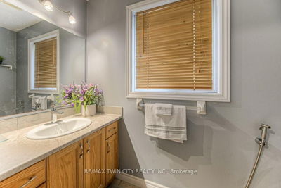 691 Karlsfeld Rd, Waterloo -  image-0-2