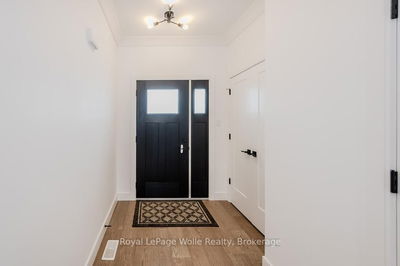 30 Walker Rd, Ingersoll - South image-0-4