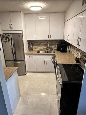 213 - 1 Jacksway Cres, London North, N5X 3T5 | Image 2