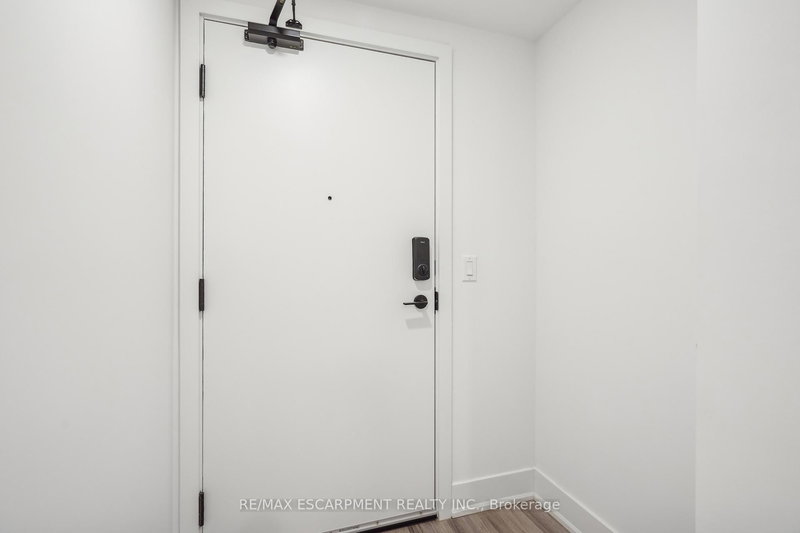 306 - 575 Conklin Rd, Brantford, N3T 0Y2 | Image 3