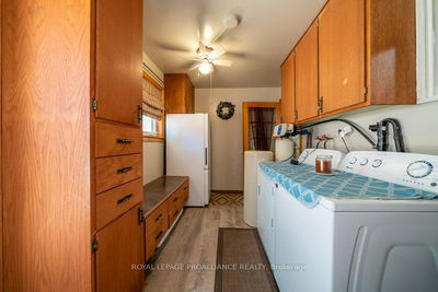 1063 Perry Rd, Cloyne - Frontenac North image-0-4