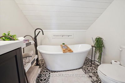 204 Durham St, Wellington North - Mount Forest image-0-1