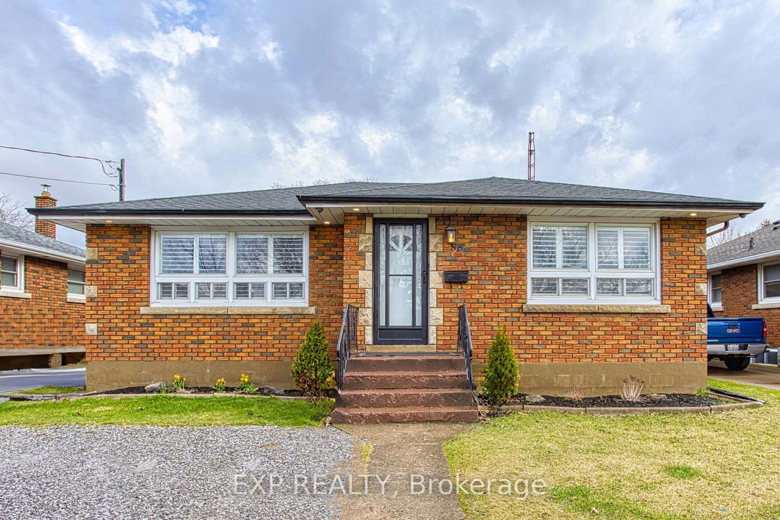 Detached House for sale at 86 Richmond Street, Thorold, Thorold Downtown, L2V 3H1 - MLS: X12128277