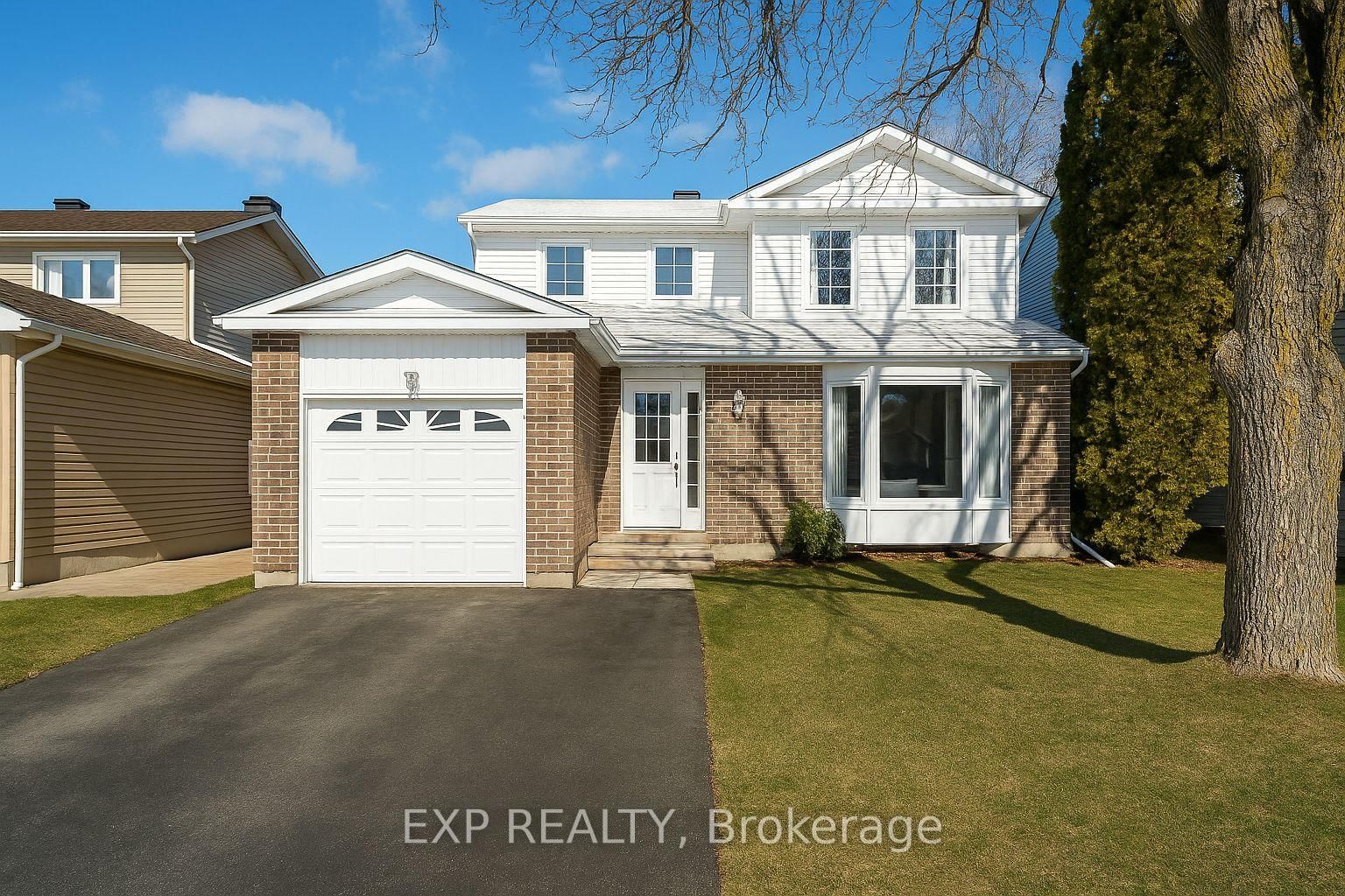 Detached House for sale at 16 Weybridge Drive, Ottawa, Barrhaven - Cedargrove/Fraserdale, K2J 2X2 - MLS: X12128315