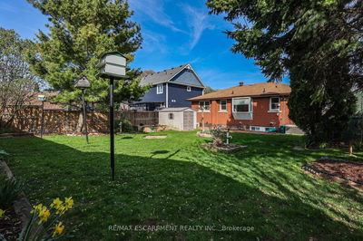 29 Old Orchard Ave, Grimsby - Grimsby Beach image-0-2
