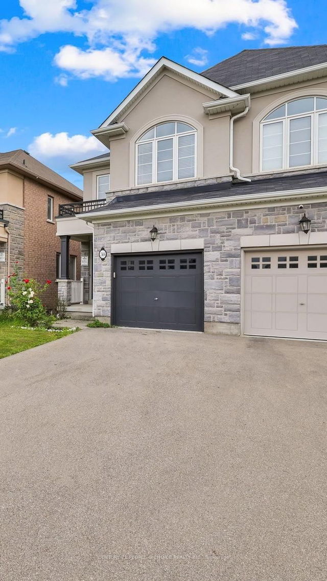 38 Narbonne Crescent