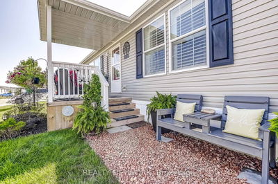 17 Silver Aspen Dr, Haldimand - Haldimand image-0-2