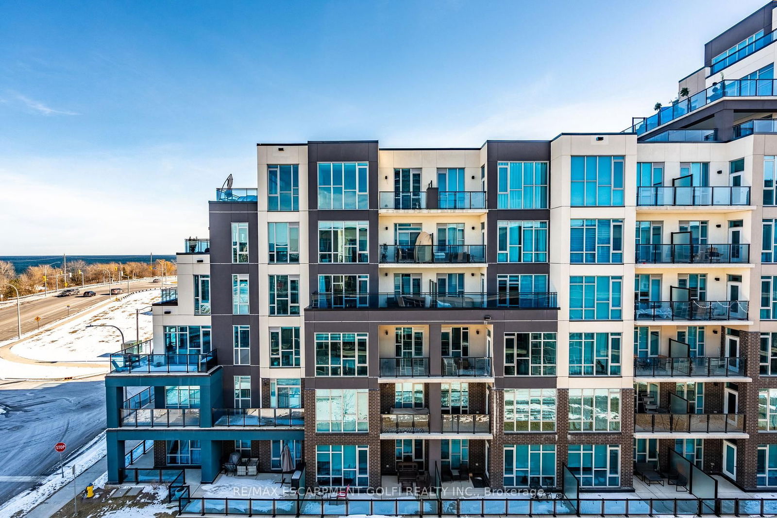 Condo for lease at 509-10 Concord Place, Grimsby, Grimsby Beach, L3M 0G6 - MLS: X12128688