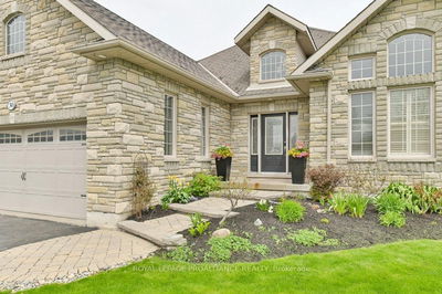 30 Cooke Crt, Belleville -  image-0-2