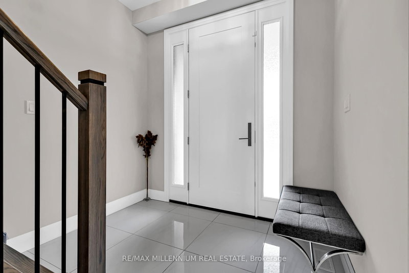 11 Tindall Cres S, East Luther Grand Valley, L9W 6P4 | Image 3