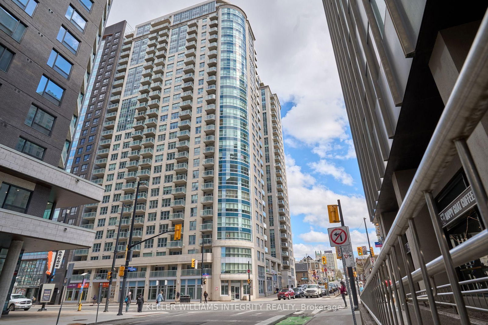 Condo for sale at 2405-242 Rideau Street, Ottawa, Sandy Hill, K1N 0B7 - MLS: X12129261