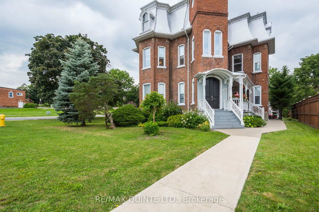 3 - 116 King Street