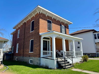 12 Maple Ave, Prince Edward County - Picton Ward image-0-3