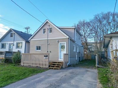 1184 Mcintyre St, North Bay - West End