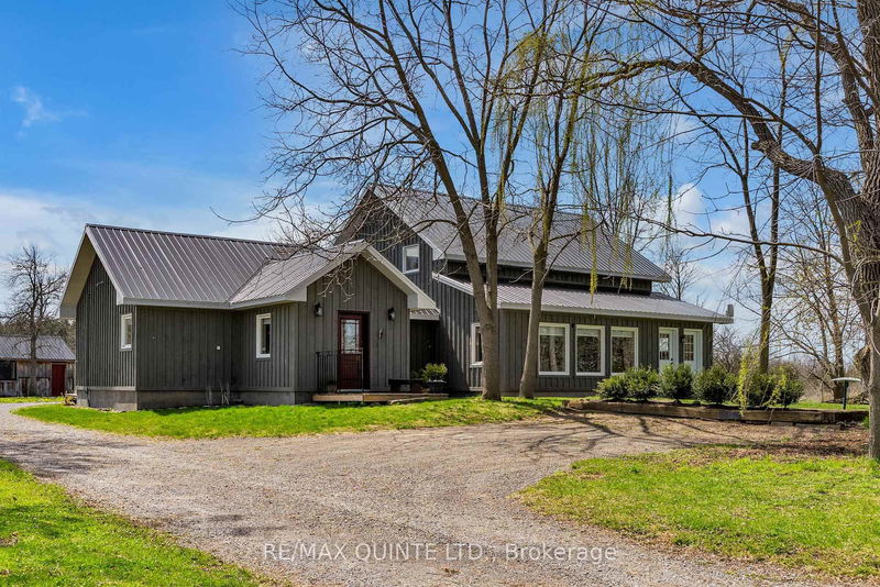 2562 County Road 13, Prince Edward County - South Marysburg Ward image-0-0