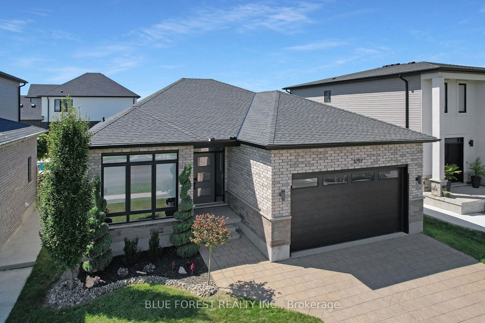 Detached House for sale at 3297 Regiment Road, London South, South V, N6P 0G5 - MLS: X12130035