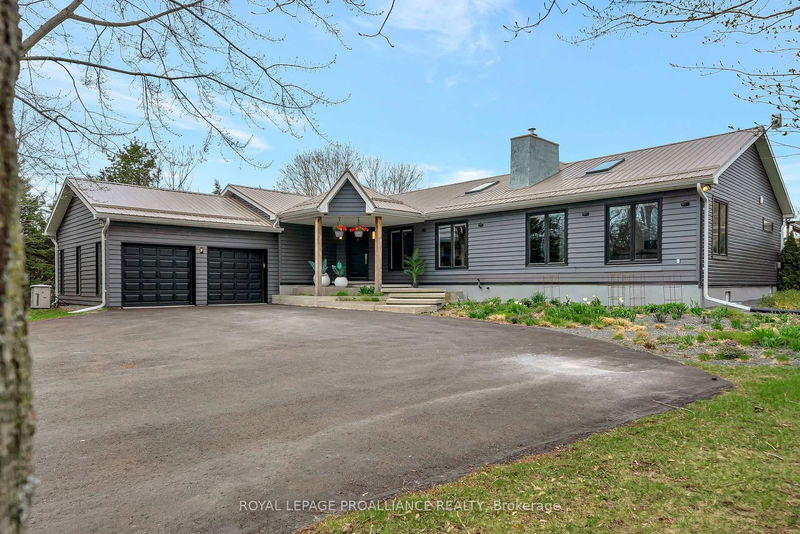 135 Hiscock Shores Rd, Prince Edward County - Ameliasburg Ward image-0-0