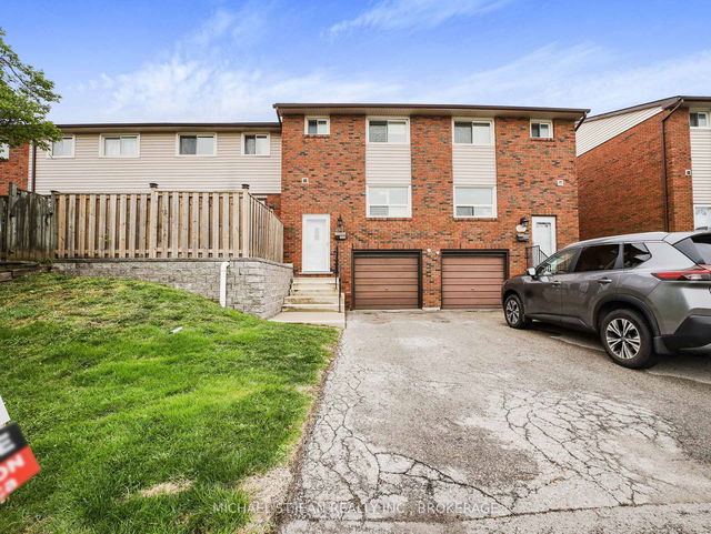 10 - 202 Lavina Crescent