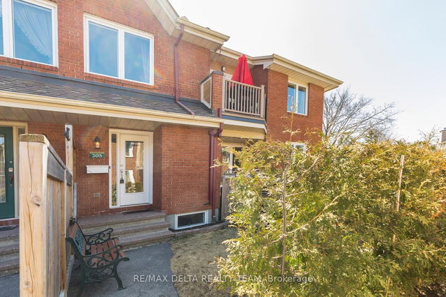 205 - 520 Canteval Terrace