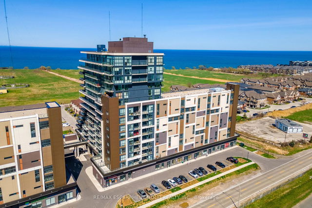 404 - 550 North Service Road