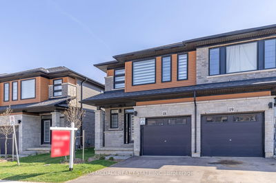 Unit 18 — 461 Blackburn Dr, Brantford -  image-0-1