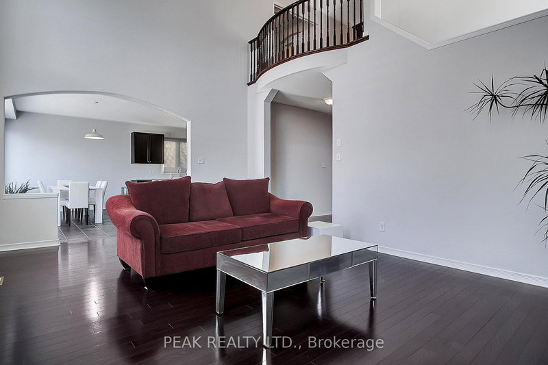 320 Robert Ferrie Dr, Kitchener, N2P 2Y7 | Image 3