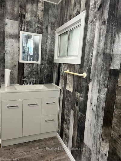 3852 Roxborough Ave, Fort Erie - Crystal Beach image-0-4