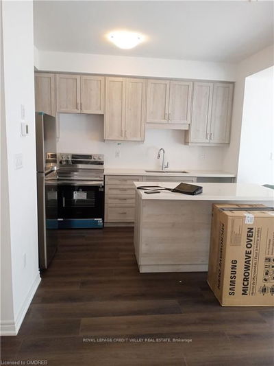 Unit 19 — 448 Blackburn Dr, Brantford -  image-0-3