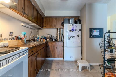 Unit 23 — 5 Raleigh St, Brantford -  image-0-3