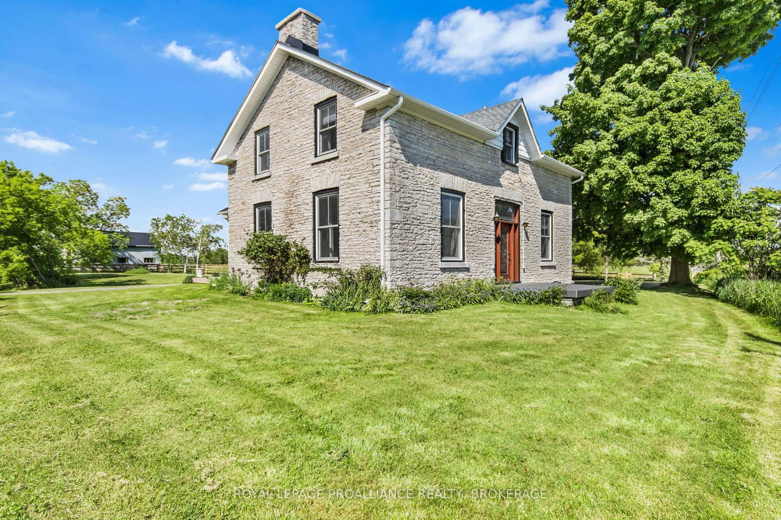 Detached House for sale at 2478 Middle Road, Kingston, City North of 401, K7L 4V3 - MLS: X12131057