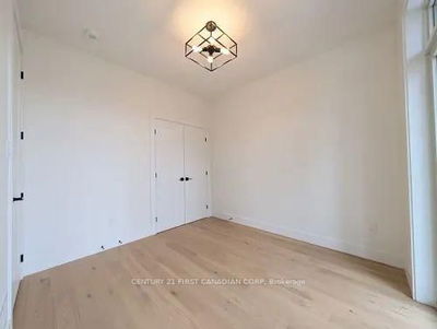 Unit 16 — 430 Head St, Strathroy-Caradoc - NE image-0-1