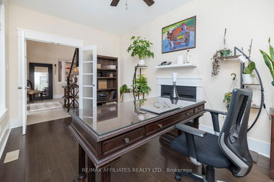 221 Jensen Crt, Carp - Carp image-0-2