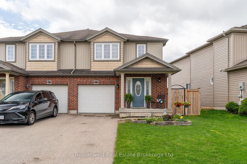 63 Forrest Ave, Wilmot -  image-0-0