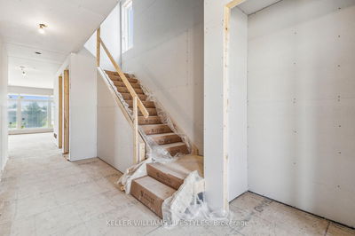 6875 Heathwoods Ave, London South - South V image-0-2