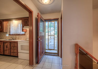 47 Chester Rd, Hamilton - Stoney Creek image-0-4