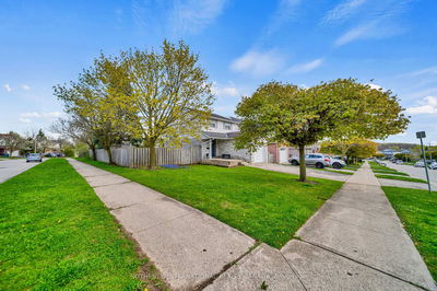16 Moss Pl, Guelph - Kortright West image-0-2