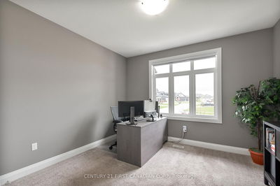 52 Kemp Cres, Strathroy-Caradoc - NE image-0-4
