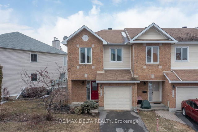 6065 Pineglade Crescent