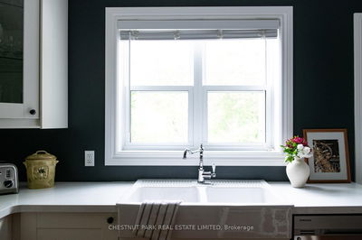25 Stanley St, Prince Edward County - Bloomfield Ward image-0-4
