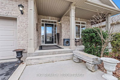 263 HONEYWOOD Ave, Kingston - Kingston East (Incl Barret Crt) image-0-3