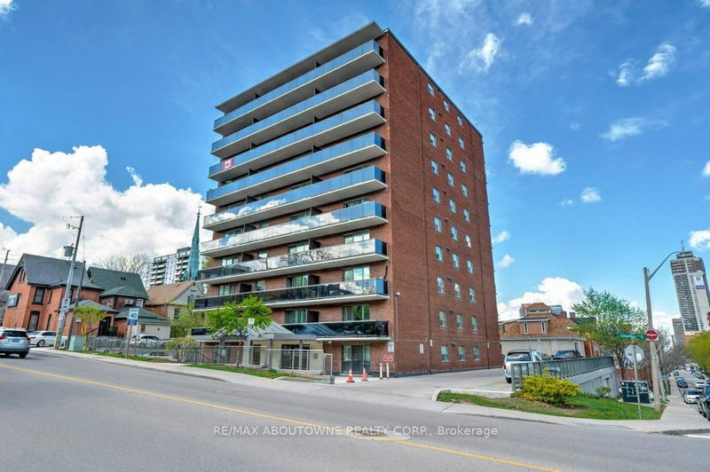 Unit 903 — 81 Charlton Ave, Hamilton - Corktown image-0-0